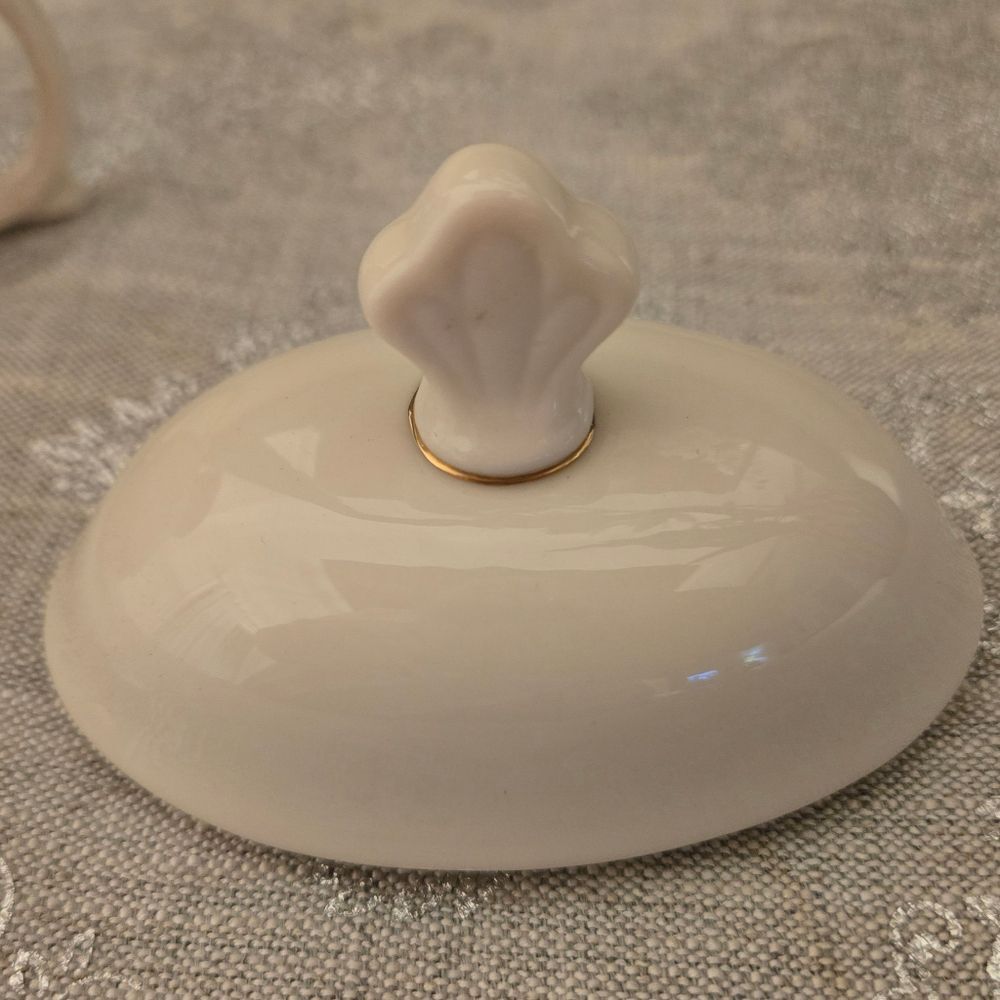 Lenox Jacquard Gold Cream Sugar Bowl - Picture 3 of 7